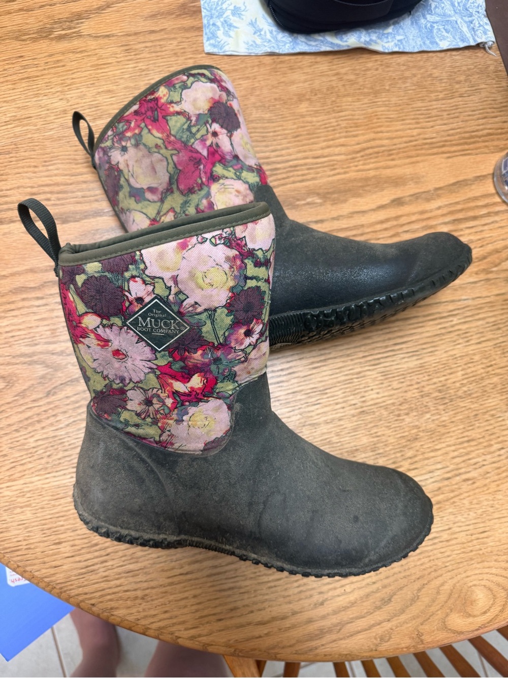 Women's Floral Winter Rain Boots - Olive